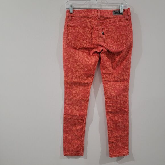 Levis Womens Jeans Size 27 524 Too Superlow Orange Patterned Black Tab Skinny‎ - Picture 2 of 8